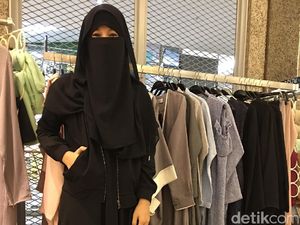 Mengenal Desainer Berniqab Diana Nurliana, Awali Karier Sebagai Pedagang ITC Mengenal Desainer Berniqab Diana Nurliana, Awali Karier Sebagai Pedagang ITC