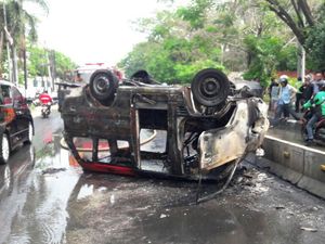 Polisi: Sopir Angkot yang Tewas Terbakar di Pluit Diduga Epilepsi