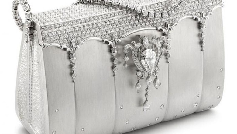 Ini Barang-barang yang Sering Diperiksa Petugas Bea Cukai di Bandara