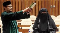 Curhat Yulianis ke Pansus Angket KPK