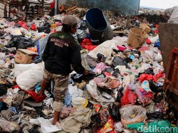 Inovasi Baru! Menanam dengan Sampah Plastik