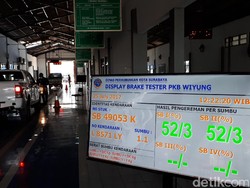 Di Surabaya, Baru 233 Taksi Online Lakukan Uji Kir