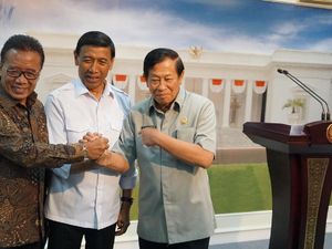 Reuni Singkat 3 Mantan Menko Polhukam di Istana Reuni Singkat 3 Mantan Menko Polhukam di Istana