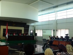 Buni Yani Tuding Saksi yang Bikin Viral Posting-annya di Facebook