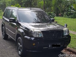 Nissan X-Trail 2006 Black Phantom