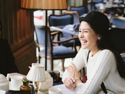 Dulu Pemalu, Mau Dengar Cerita Maudy Ayunda? Yuk Intip Videonya