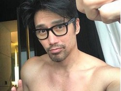 Sixpack dan Tubuhnya Penuh Otot, Coba Tebak Berapa Usia Pria Tampan Ini?