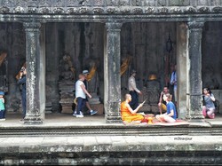 Menelusuri Lorong Waktu dalam Religi