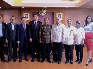 Indonesia Minta Malaysia Permudah Kepulangan TKI Ilegal Indonesia Minta Malaysia Permudah Kepulangan TKI Ilegal
