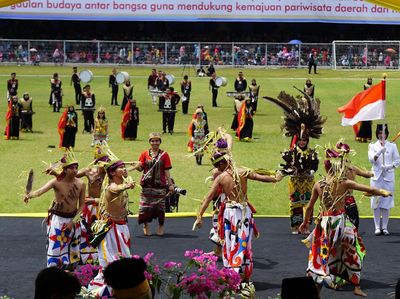 Foto: Tari Pengusir Roh Jahat Ala Dayak