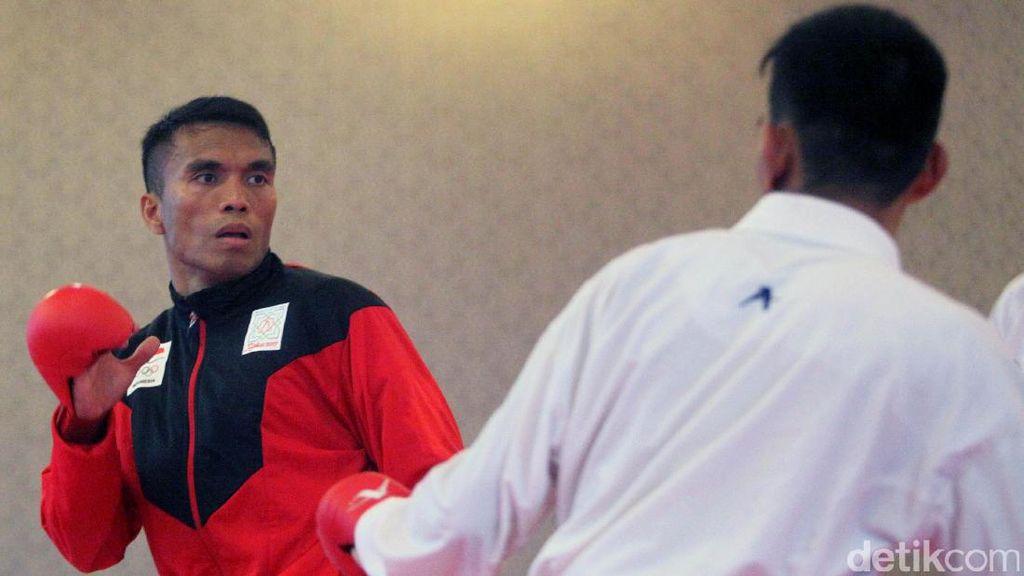 Meski Serba Sulit, Atlet Karate Terus Asah Kemampuan