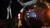 Tembus Gelapnya Malam untuk Terangi Desa Tieng Wonosobo