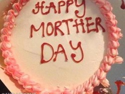 Lucunya Kue Ulang Tahun Salah Tulis dan Fakta Penting Toilet Restoran