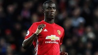 Eric Bailly (bek tengah). Bermain untuk Manchester United. Mengalami cedera lutut dari 24 Oktober 2016 sampai dengan 1 Desember 2016. (Foto: Matthew Lewis/Getty Images)