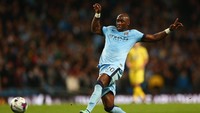 Manchester City juga pernah beli pemain mahal dan berujung gagal. Dia adalah Eliaquim Mangala, yang dibeli seharga 40 juta Pounds atau setara Rp 767 miliar dari Porto di tahun 2014. Selanjutnya, bek tengah itu cuma bertahan bermain dua musim dan kerap dipinjamkan sana-sini (Getty Images)