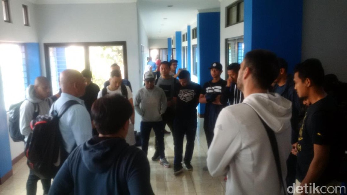 Para pemain Persib yang bersiap ke markas Perseru (Foto: Mochamad Solehudin)