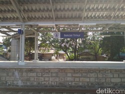 Lahan Parkir Stasiun Bekasi Timur Muat 200 Mobil dan 400 Motor