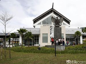 Menghalau Sinyal Malaysia di Beranda Terdepan Indonesia