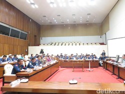 Mahasiswa Trisakti Diterima Pansus DPR, Tanya Legalitas Hak Angket