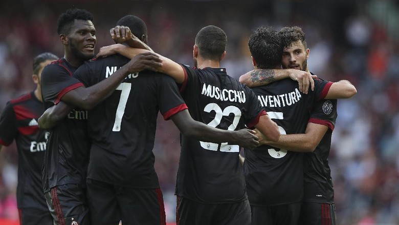 Kaka: Waktunya Raksasa Milan Bangkit Kaka: Waktunya Raksasa Milan Bangkit