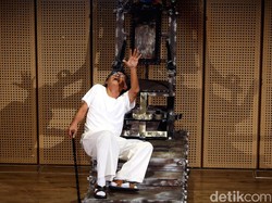 Lakon Warisan Teater Koma Singgung Isu Korupsi dan Utang Negara?