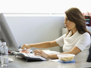 5 Kebiasaan di Kantor yang Akan Berubah Saat New Normal Dimulai