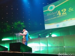 Menko Polhukam, Kapolri, hingga Panglima TNI Hadiri Milad Ke-42 MUI