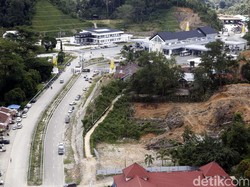 Cerita Perjalanan ke Entikong, Aspal Mulus Hingga Batas RI-Malaysia