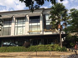 Jemaah Umrah First Travel Mau Minta Refund ke Butik Anniesa Hasibuan