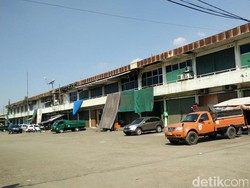 Harga Beras Dipatok Rp 9.000/Kg, Pasar Induk Cipinang Sepi