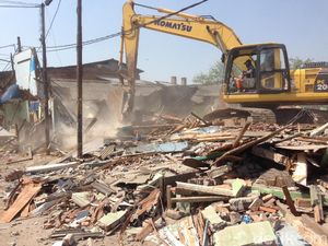 Digusur, Warga Cakung Barat: Tak Mau ke Rusun Jika Tak Diberi Usaha