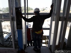 Keren...!!! Stasiun Bekasi Timur Dilengkapi Lift