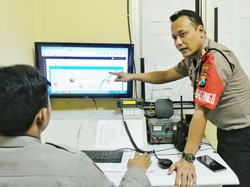 Cara Mudah Polisi Pantau Personel Pengamanan Haji di Surabaya