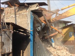 85 Bangunan Liar di Cakung Barat Ditertibkan