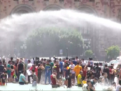 Video: Saling Guyur di Festival Air Armenia