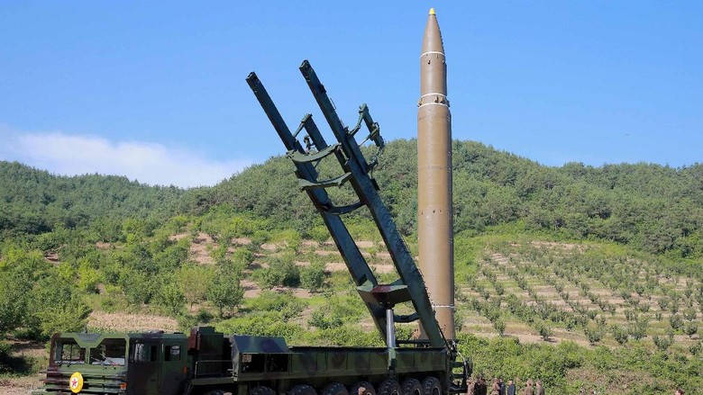 Ini Hwasong-14, Rudal yang Bisa Gendong Bom Hidrogen Korut Ini Hwasong-14, Rudal yang Bisa Gendong Bom Hidrogen Korut