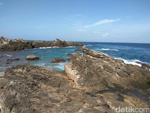 Dipenuhi Batu Karang Raksasa, Ini Spot Foto Kece di Aceh