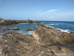Dipenuhi Batu Karang Raksasa, Ini Spot Foto Kece di Aceh