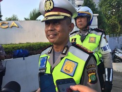 Cegah Pemotor Bandel, Polisi Jaga JLNT Casablanca Pagi hingga Malam
