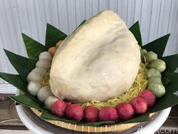 Pempek Titanic Ini Beratnya 5 Kg Bisa Dimakan 20 Orang!