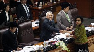 DPR Setuju Aturan Pajak Intip Rekening Jadi UU