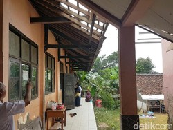 800 Bangunan SD di Sukabumi Rusak, Setengahnya Mulai Diperbaiki