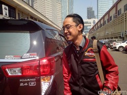 Kiswinar dan Aryani Tetap Yakin Mario Teguh akan Jadi Tersangka