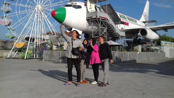 Foto: Pesawat Jadi Bioskop di Klaten