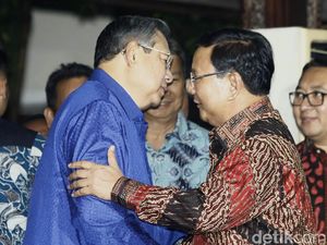 Gerindra: Prabowo akan Bertemu SBY Setelah Lebaran Gerindra: Prabowo akan Bertemu SBY Setelah Lebaran
