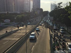 Penampakan Dua Wajah Pemotor di JLNT Casablanca