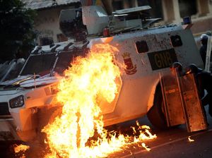 Krisis Ekonomi Venezuela: Inflasi Melonjak, Nilai Tukar Jatuh