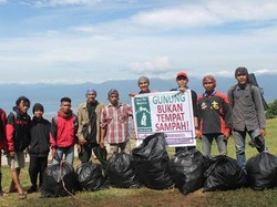 Trashbag Community, Gerakan Peduli Sampah di Gunung