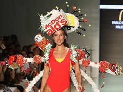 Ketika Bungkus McD Disulap Jadi Baju Renang Unik