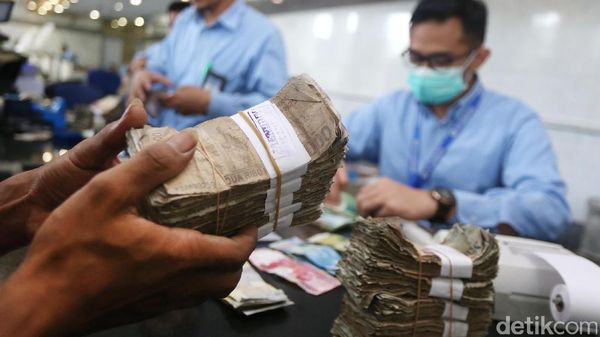 Foto : Jangan Khawatir, Uang Lusuh Bisa Ditukar Dengan yang Baru